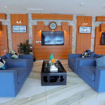 هوستا الملقا Aparthotel Riyadh Exteriör bild
